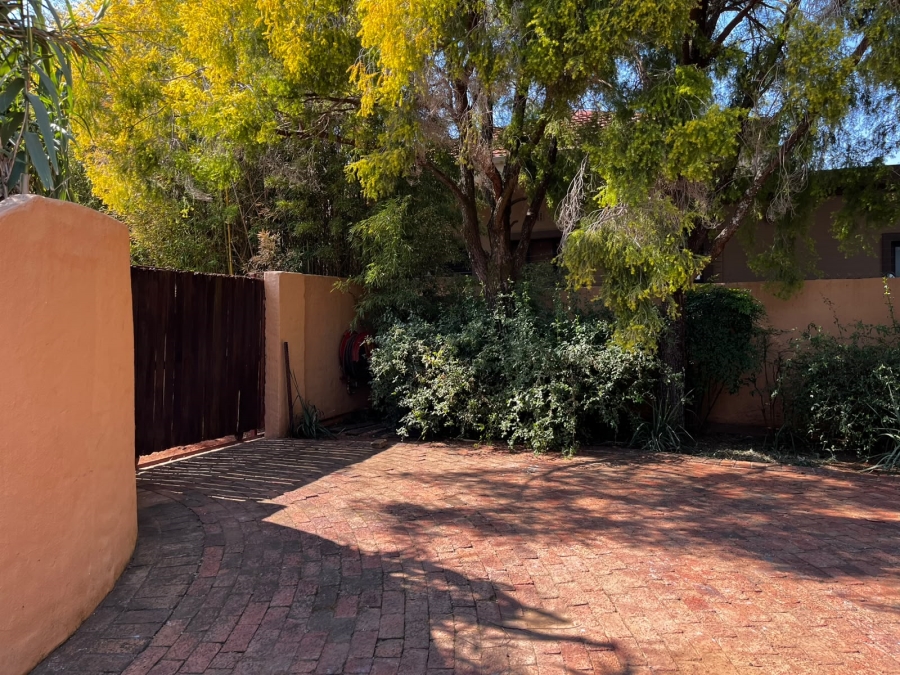 4 Bedroom Property for Sale in Wilkoppies North West